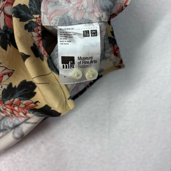 UNIQLO Museum of Fine Arts Boston Men's S/S Shirt Size XS - Picture 4 of 8